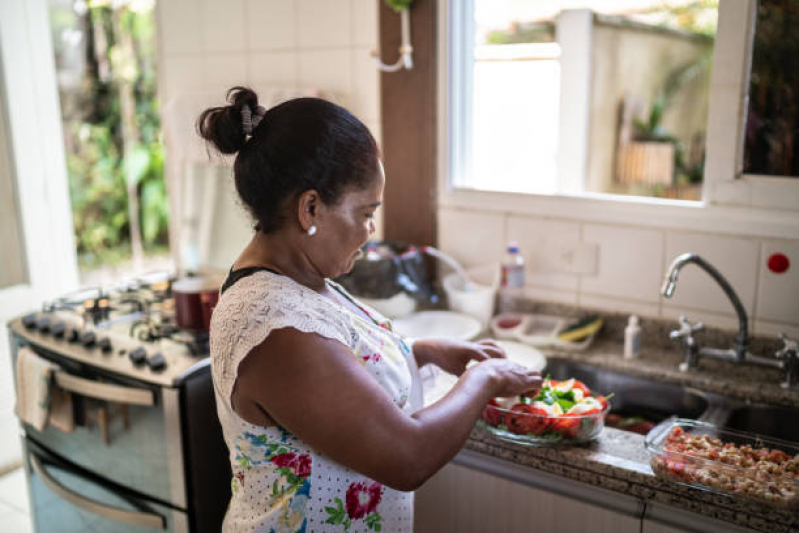 Empregada Doméstica para Casas Contratar Itapoá - Empregada Doméstica Terceirizada