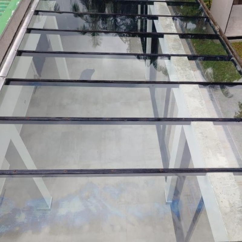 Limpeza de Vidro e Janela Centro de Piraquara - Limpeza de Vidros Residenciais