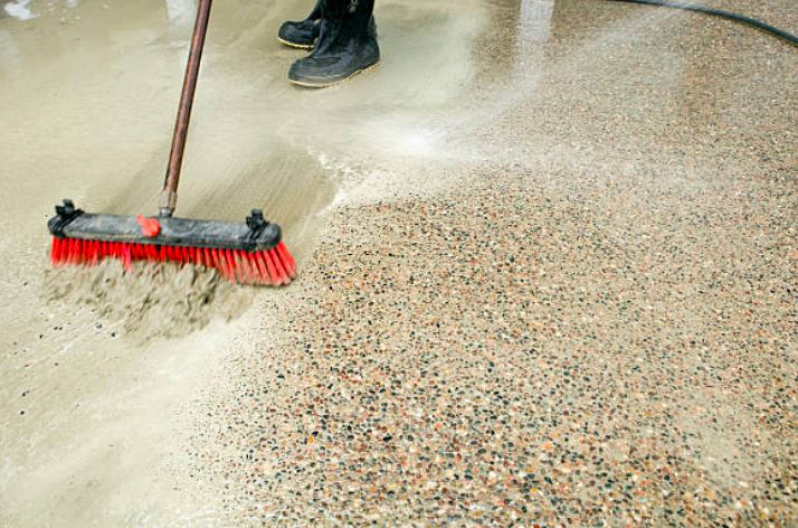 Preço de Limpeza de Piso Porcelanato Pós Obra Blumenau - Limpezas Pesadas Pós Obra em Apartamentos