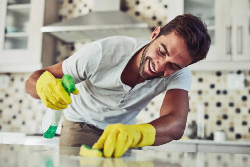 Preço de Serviço de Limpeza Doméstica Tijucas - Serviço de Limpeza Doméstica Terceirizada