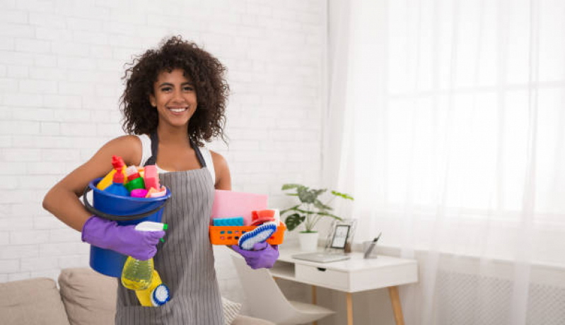 Preço de Serviço Especializado de Limpeza Doméstica Cambé - Serviço de Limpeza Doméstica Profunda Terceirizada