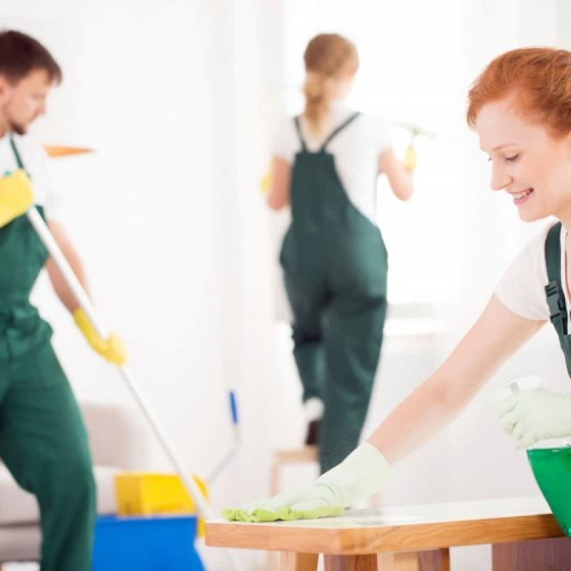 Qual o Valor de Limpeza em Condomínio Residencial Quitandinha - Empresas Limpeza Condomínios